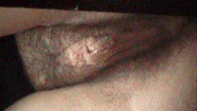 Babe is pissing and wiping her pussy