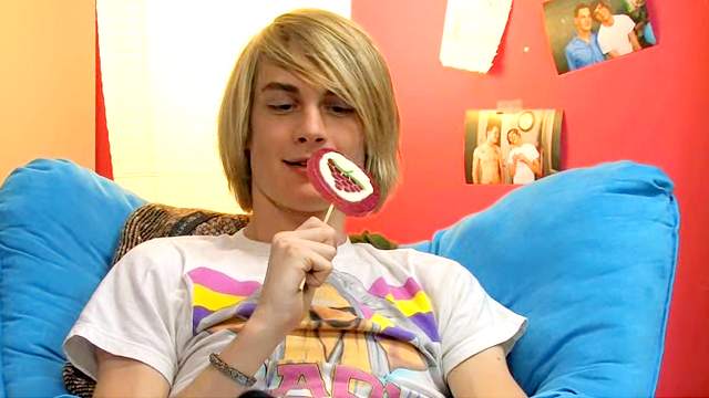 Anal banging between two teen gays