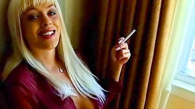 Slutty blonde is smoking so freaking sexy