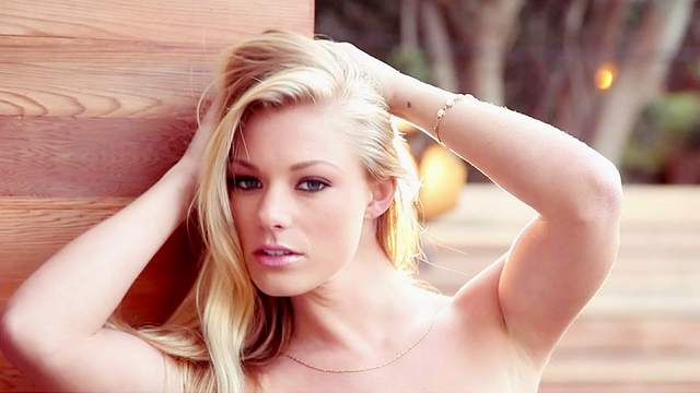 Breathtaking blonde pornstar exhibits her natural tits