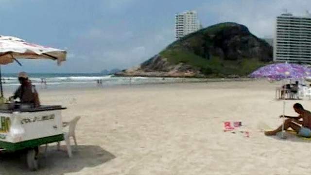 Tony Tigrao fuck cutie Pink right on the beach