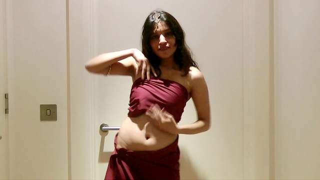 Indian chick Kavya Sharma poses so sexy