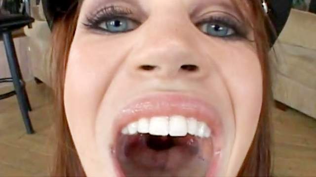Sexy hardcore chick is getting sperm in mouth