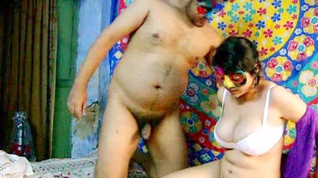 Amateur Indian Savita shows off her boobies