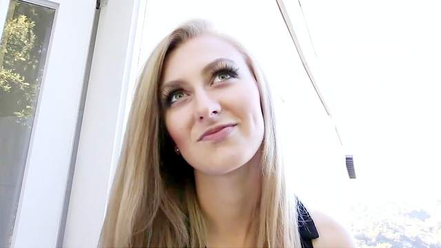 Alexa Grace enjoys the best POV fuck on cam