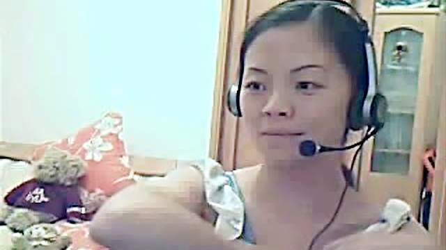Adorable webcam girl tease video
