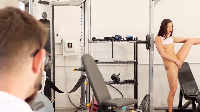 Emily Willis is a hot latina and she works out at the gym.
