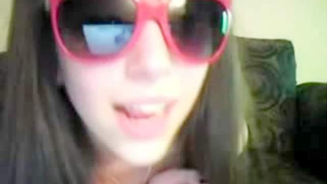 Couple makes webcam oral porn