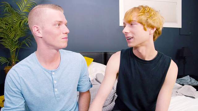 Twink shares erotic nude play with horny gay lover