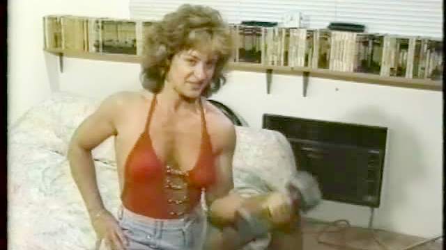 Vintage muscular milf sex with facial