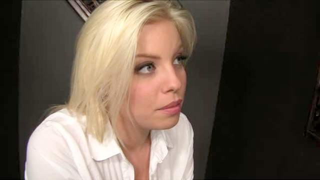 Lonely and cute Britney Amber is sucking big schlong from hole