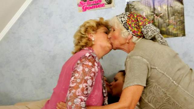 Granny and teen lesbian foursome