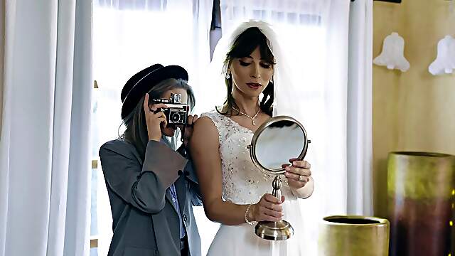 Shemale bride fucks young female photographer right on her wedding day