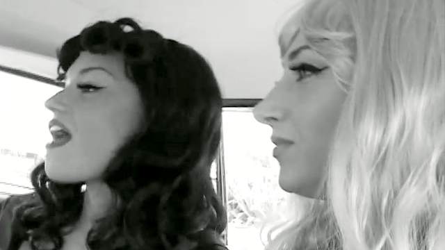 Black and white lesbian foursome scene