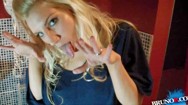 Ashley Fires homemade style porn with lucky man