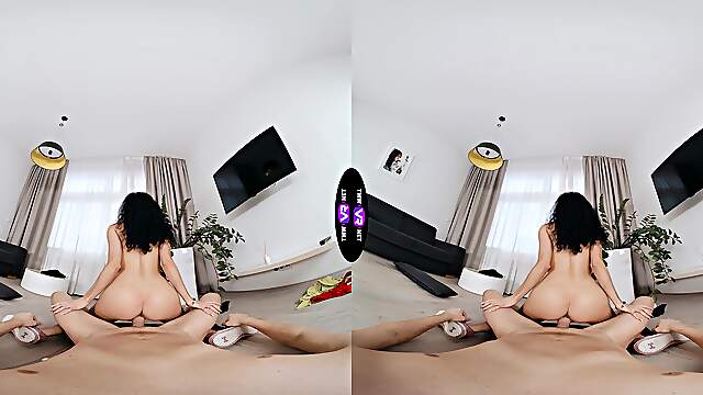 Mini Mitzi enjoys intense sex in virtual reality