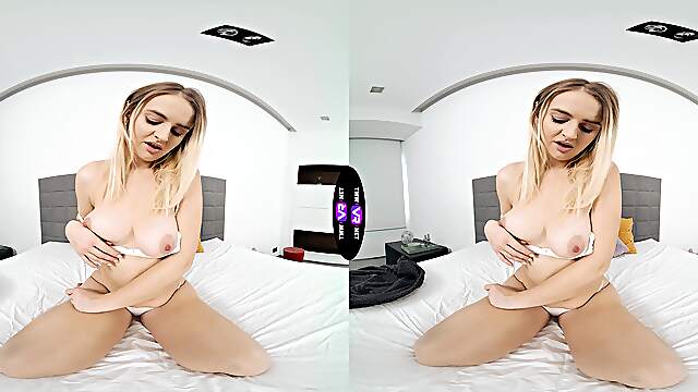 Czech teen Kristy Waterfall enjoys solo sex on her bed