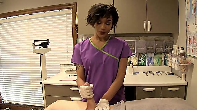 Ebony temptress Jasmine seduces her white patient in a steamy hospital hookup