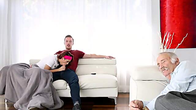 Frankie and Kyle Mason plunge deep into Brooke Haze's mouth