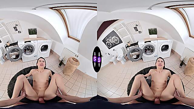 Teen Elena's tight shaved pussy gets pounded in HD VR