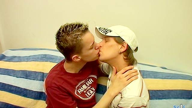 Gay twink suck and anal video with cumshots