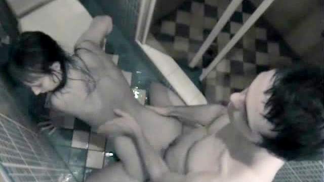 Wet teen fuck in bathroom