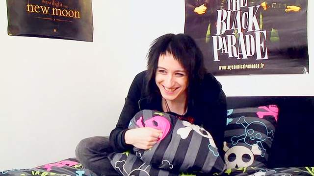 Feminine tattooed twink jerks off