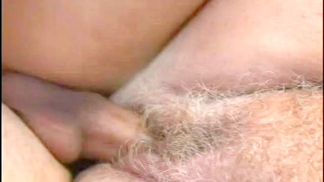 Fat mom sucks for sex in her hairy vagina