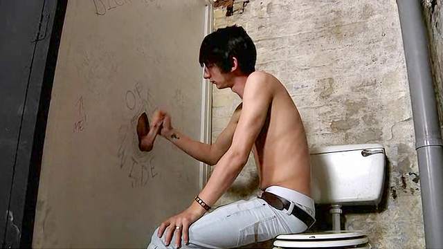 Max Brown in gorgeous gloryhole video