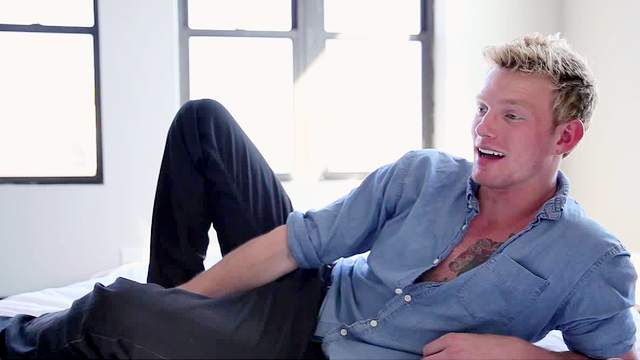 Sensual blond Hayden Lourd is talking dirty