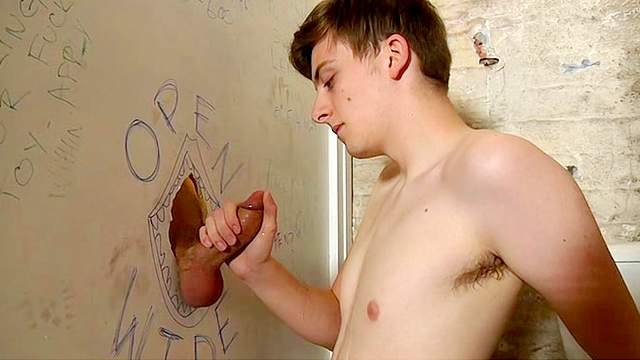 Brunette Sean McIntyre gets load of sperm through the hole