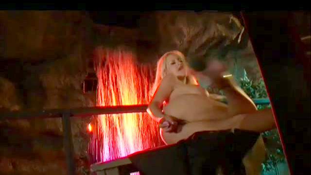Savannah Gold demonstrates her stunning tits